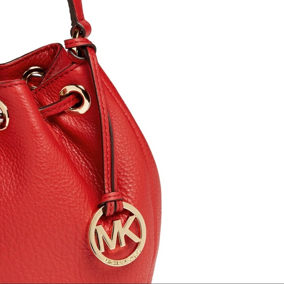 Michael Kors Jules Red Leather Drawstring Handbag Purse - Picture 3 of 6